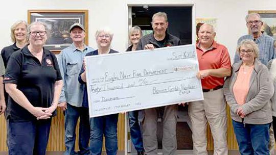 Eagles Nest fire/EMS auxiliary donates $30,000 to fire department