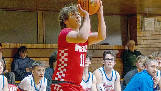 Ely boys win two in row