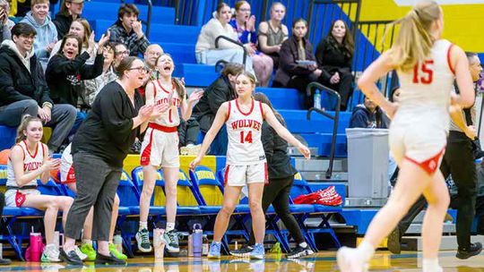 Girls reach 7A title game
