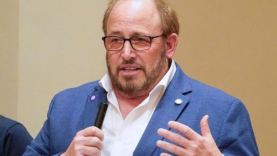 Skraba announces re-election campaign