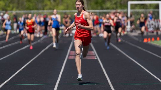Udovich sets records in 7A