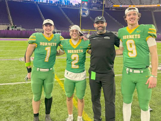 Babbitt alum Flug helps guide Edina’s football program to historic state victory