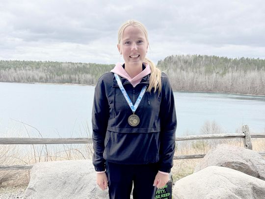 DeBeltz wins at Quarry meet