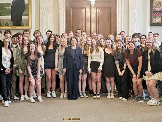 Ely High School seniors meet with Senator Klobuchar in Washington
