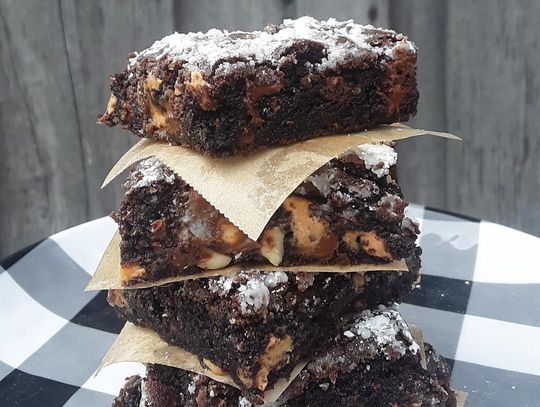 End of the Road Recipes: Flourless Chocolate Covered Peanut Brownies