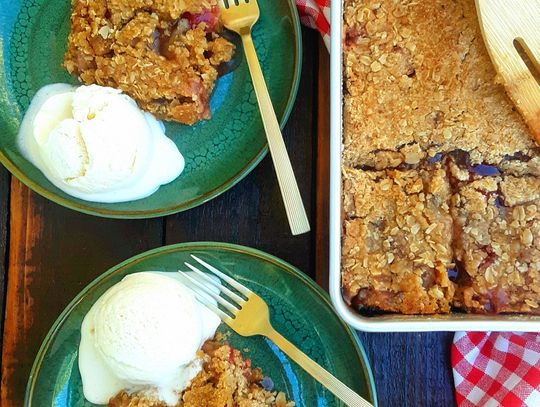 End of the Road Recipes: Rhubarb Crunch