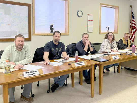 Fall Lake board votes to move forward on community center plans, Sunset road project