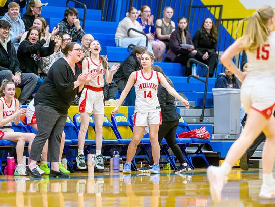 Girls reach 7A title game