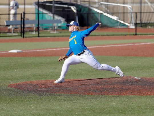 Ironhawks make return on turf Ironhawks make return on turf