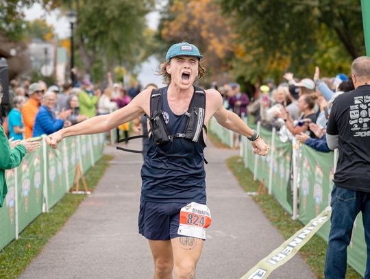 Marathon draws crowd, sets records