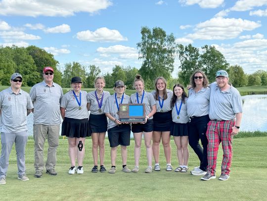 NER girls golf team advances to State Meet