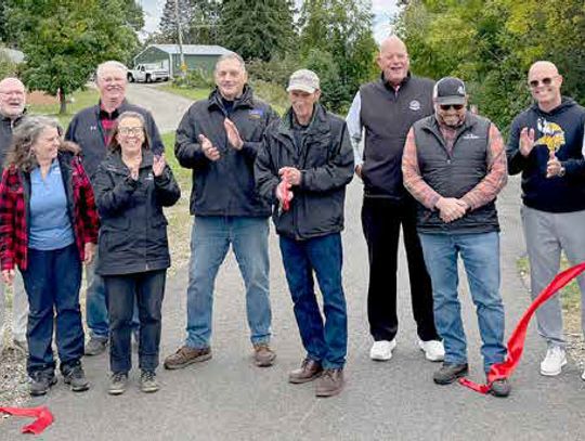 Project leadership cuts the ribbon to celebrate Mesabi Trail completion