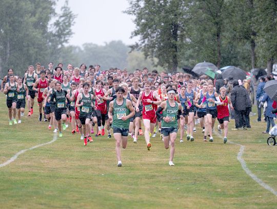Runners lead small schools at GNK Invite