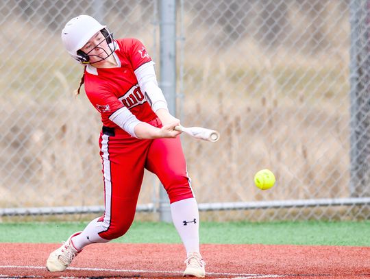 Softball team edged by the ’Bay