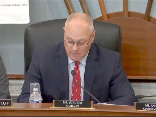 Stauber leads hearing on mining