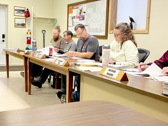Three hour board meeting for Fall Lake township