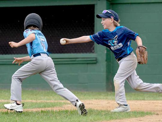 Top teams come to Ely