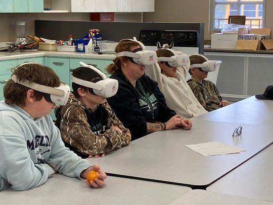 Virtual reality brings new arts experiences to NER students thanks to Perpich Center
