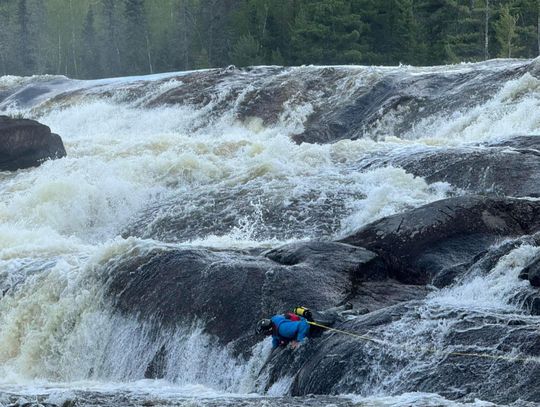 One body of two missing canoeists located