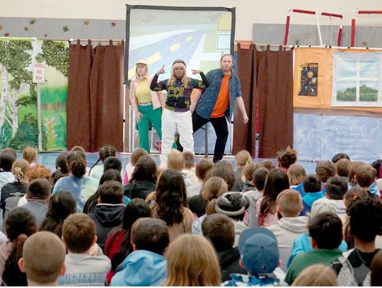 Washington Elementary Students Walk It Back with CLIMB Theatre