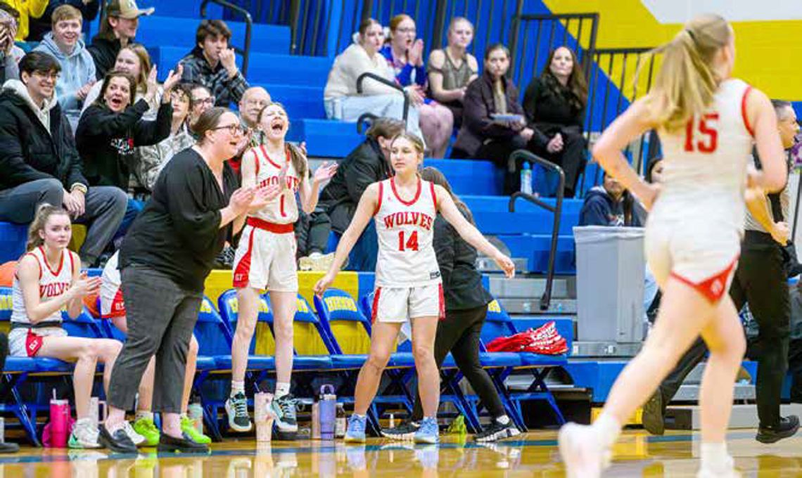Girls reach 7A title game