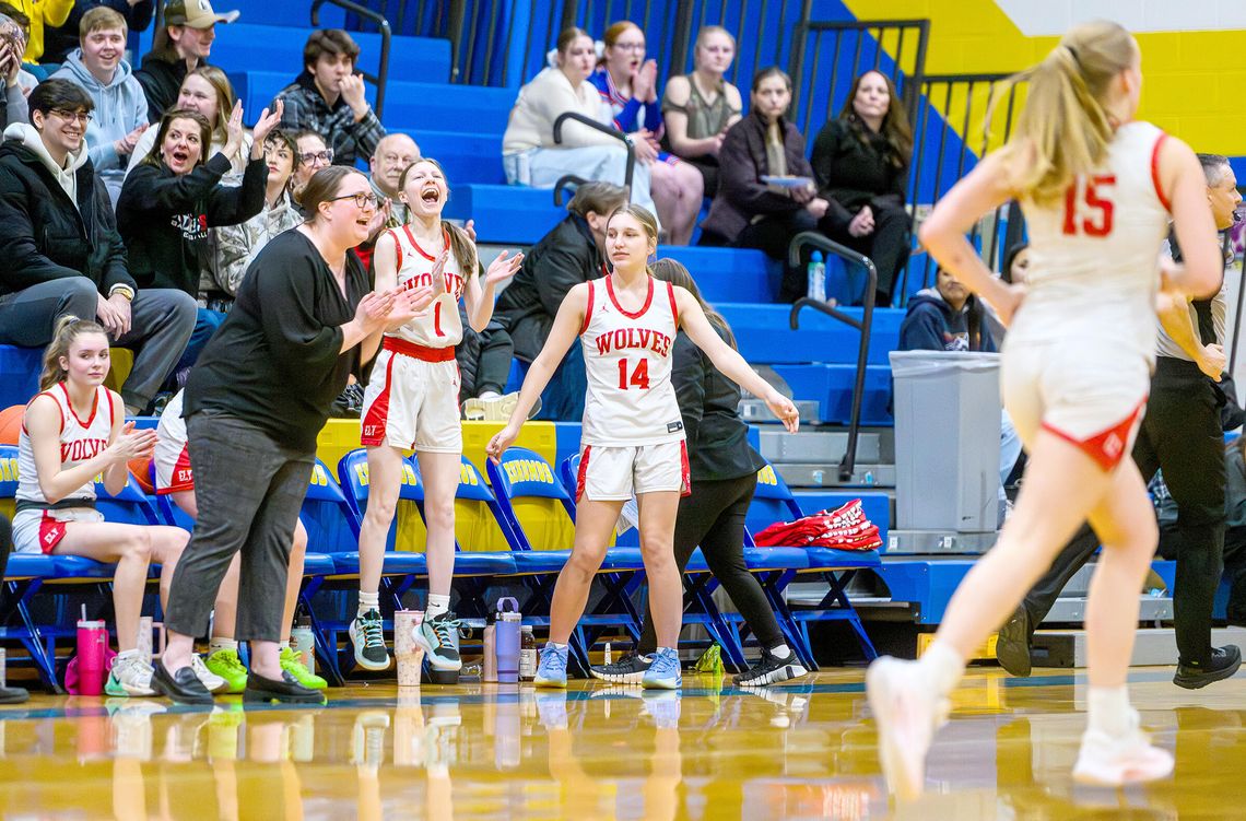 Girls reach 7A title game