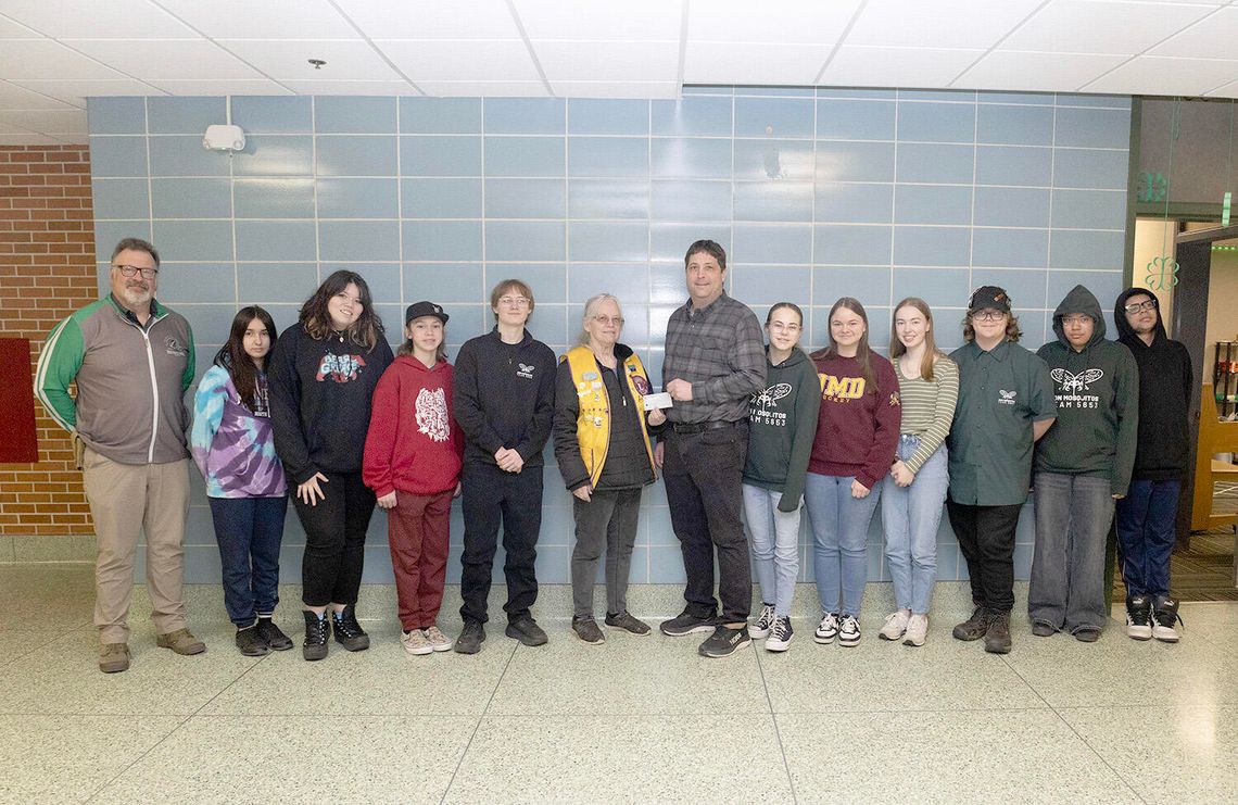 Lions Club donates to Northeast Range Robotics Team Lions Club donates to Northeast Range Robotics Team