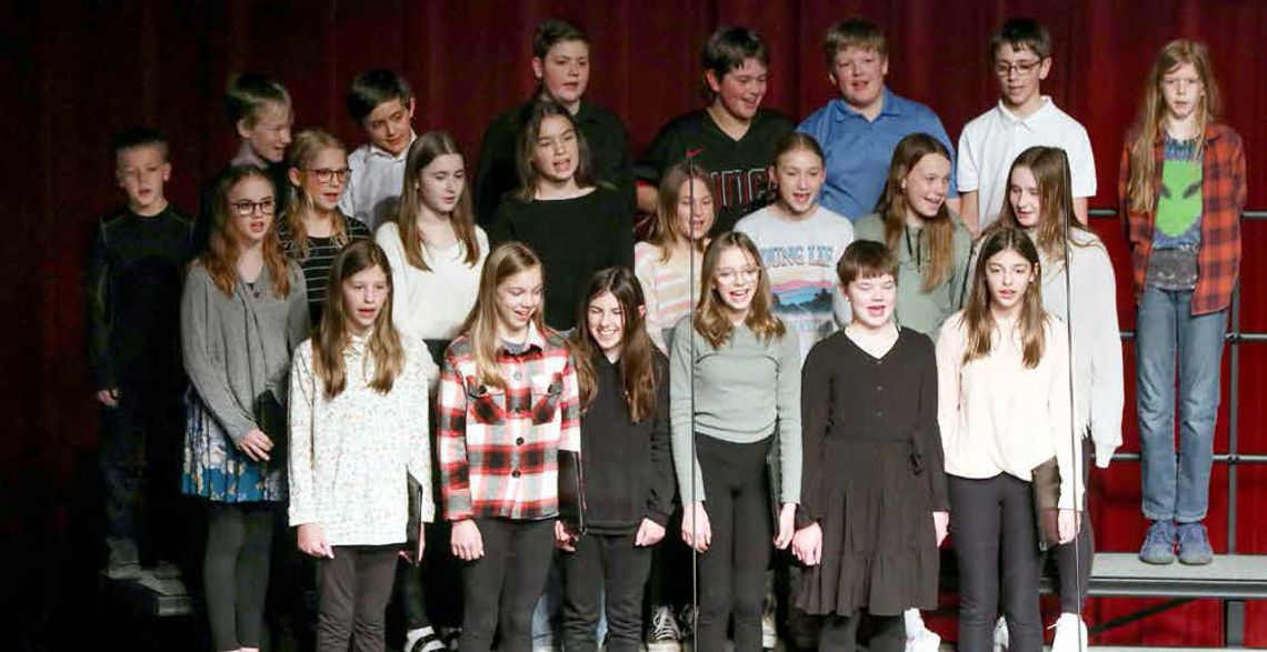 Sixth grade choir at the Spring Music Concert