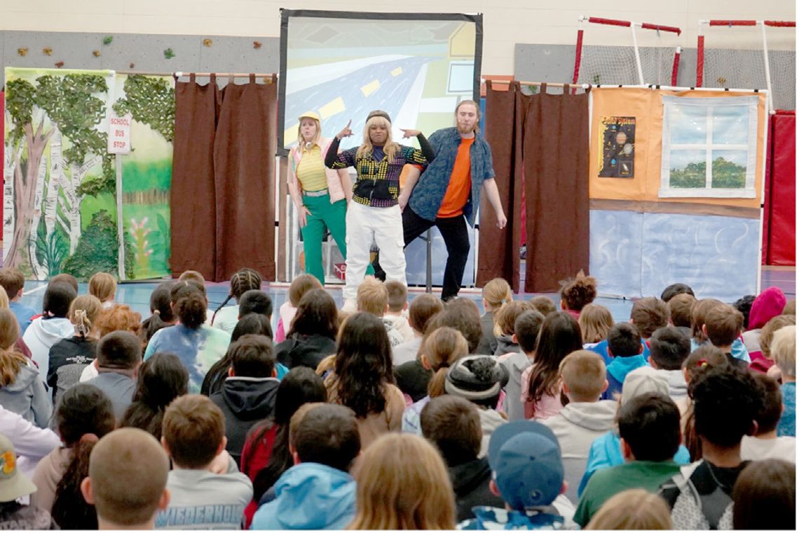 Washington Elementary Students Walk It Back with CLIMB Theatre