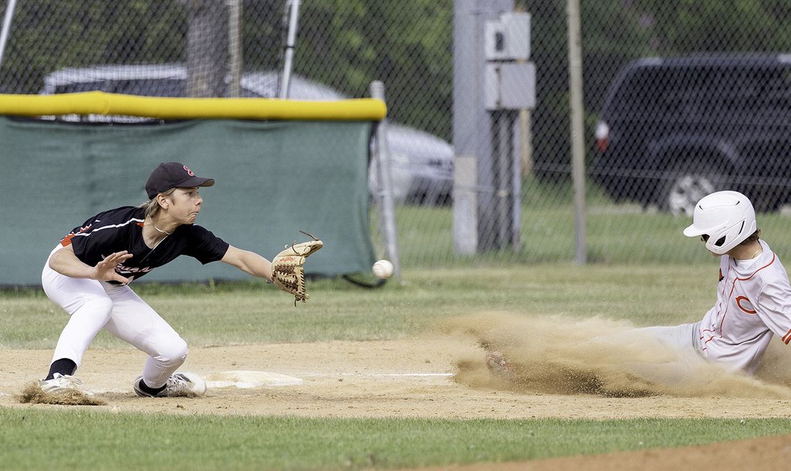 Wolves march on in 7A